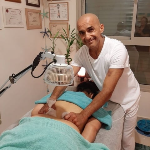 מטפל/ת בכוסות רוח - דודי רוטנר - הטעם בחיים